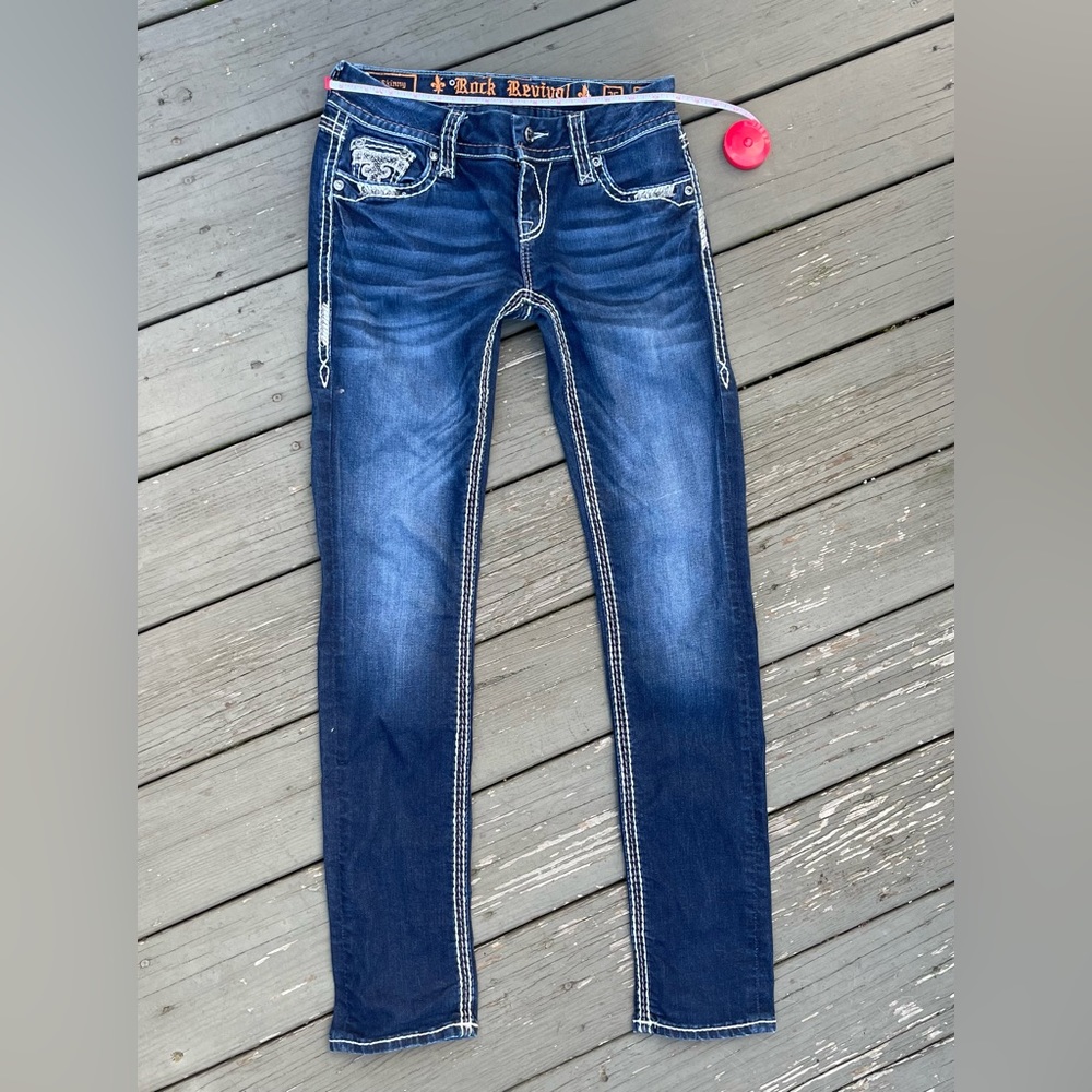 Buckle Rock Revival EASY Skinny “Chile” Jeans. Size 26 - fits like a true 28.